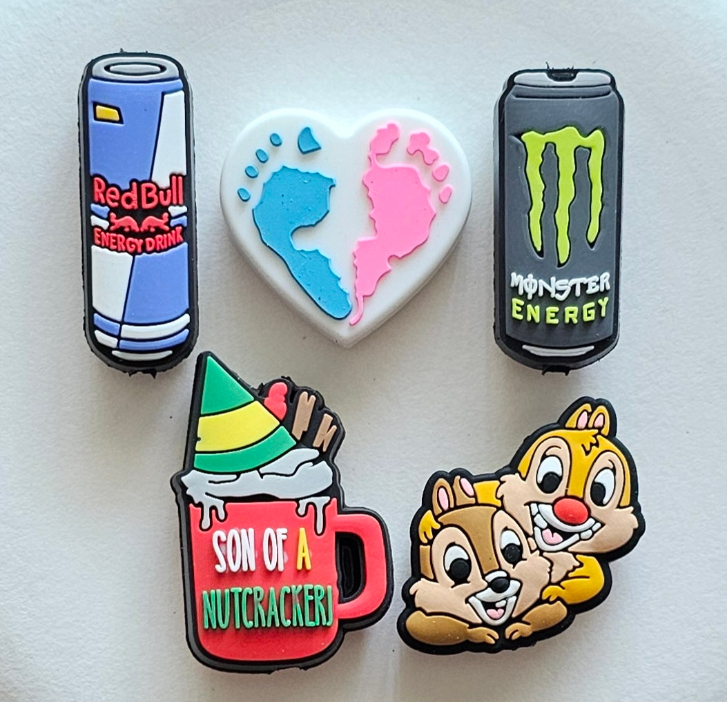 New 1 count DIY focal beads drinks- chipmunk- baby feet