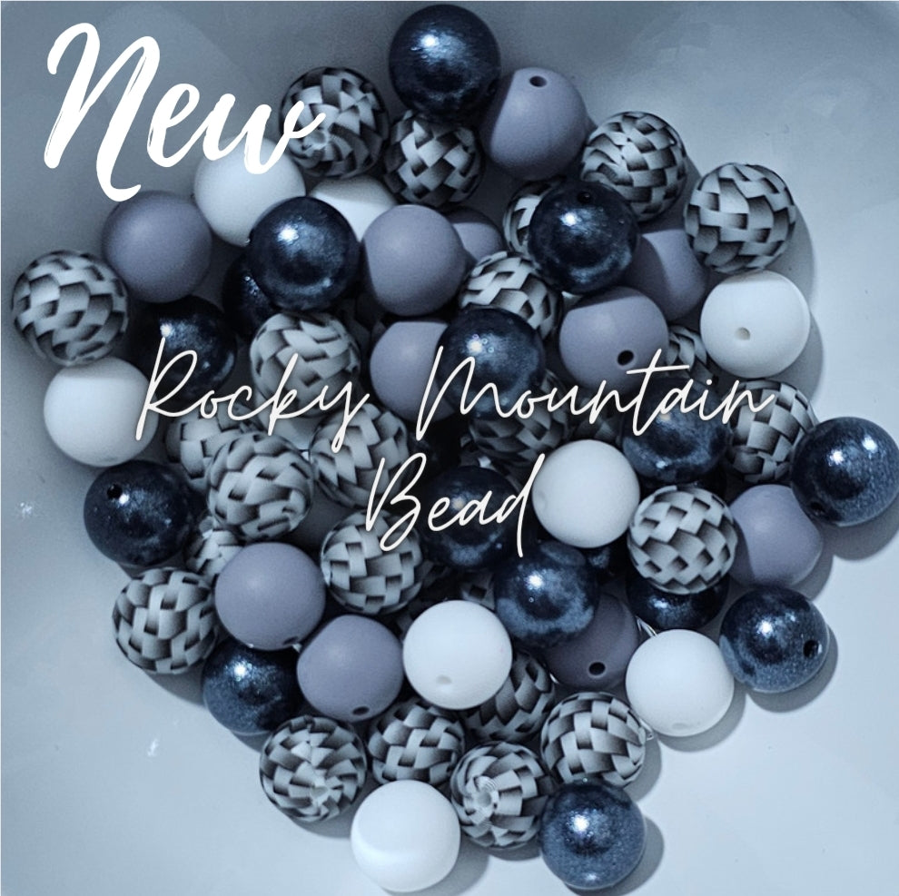 New- 25 Count Basket weeve Mix 15mm silicone includes opals DIY Beads