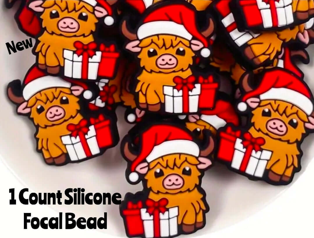 New 1 Count Christmas Cow Focal Bead