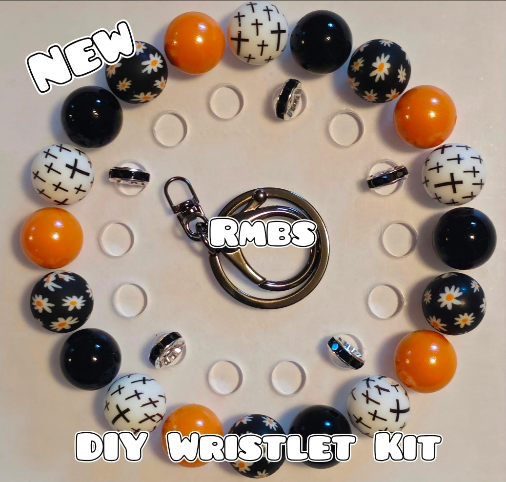 New 1 Count DIY Deluxe Beadable Wristlet Kit