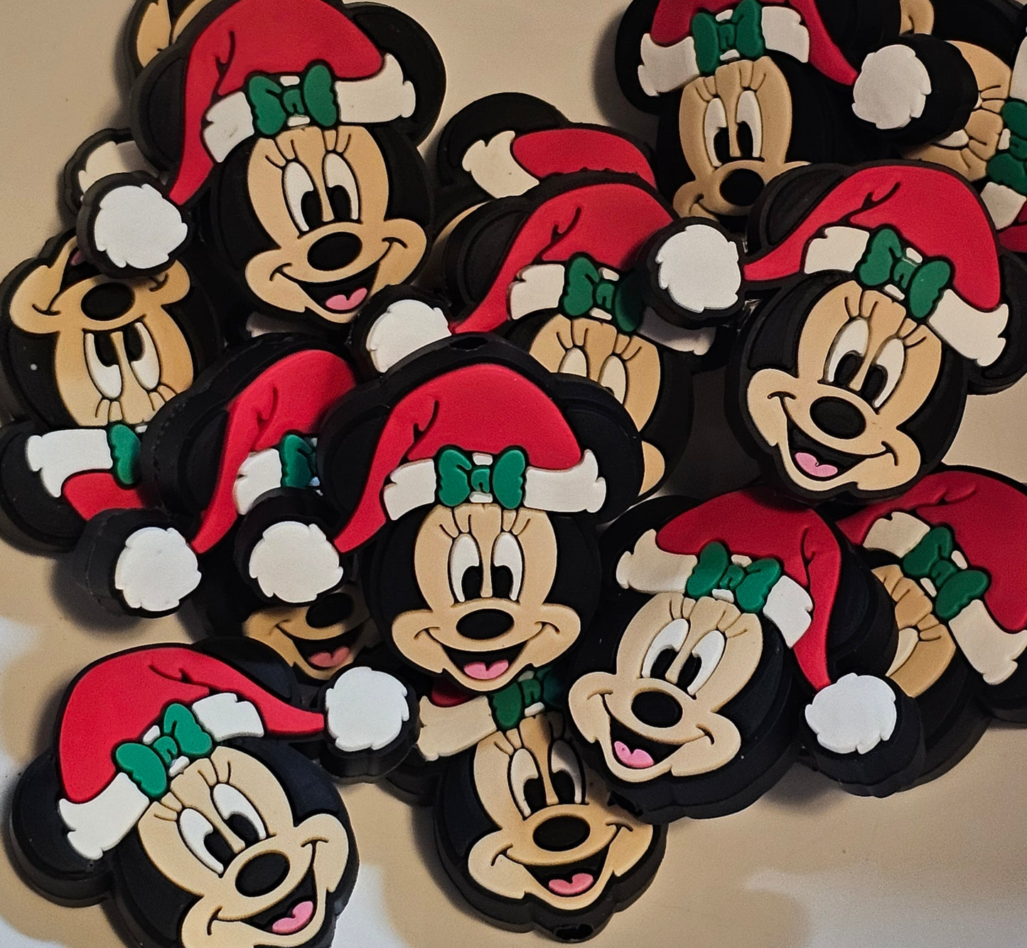 1 Count Focal Bead Minnie mouse Christmas
