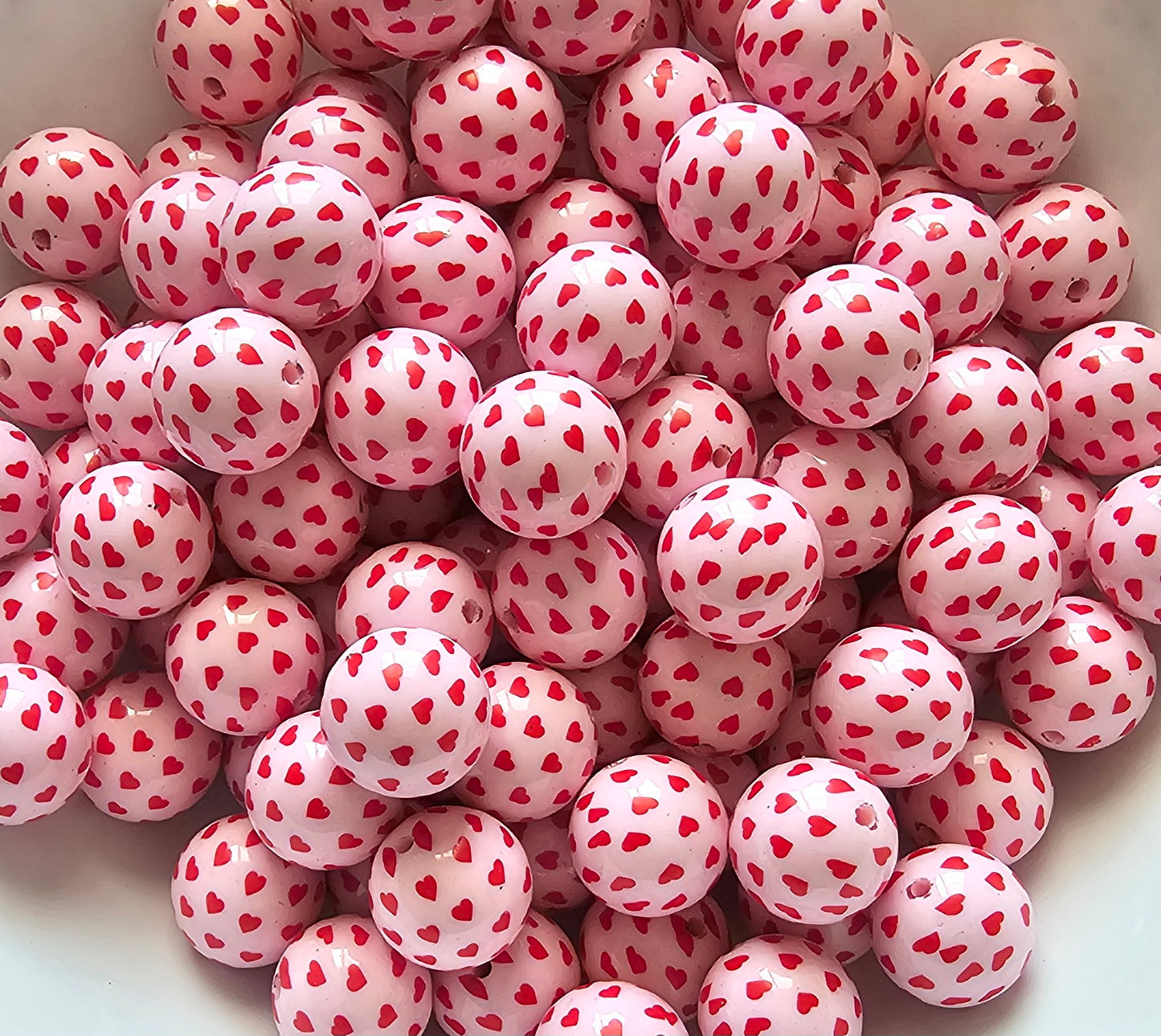 NEW-- 20mm-- 10 count  VALENTINES day printed beads 4 options on prints