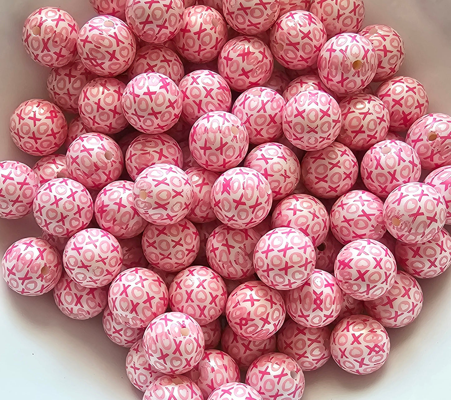 NEW-- 20mm-- 10 count  VALENTINES day printed beads 4 options on prints