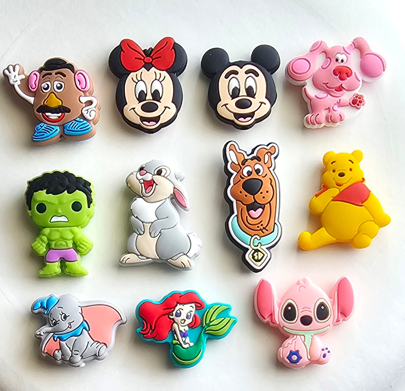 1 count  character silicone focal bead