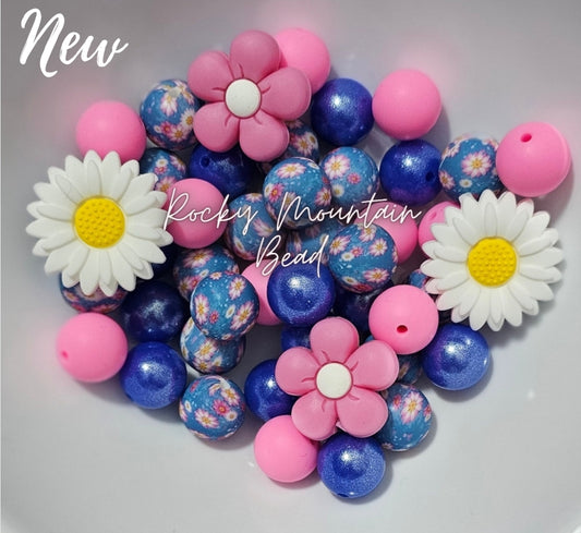NEW blue pink flowers mix 15mm silicone with opals