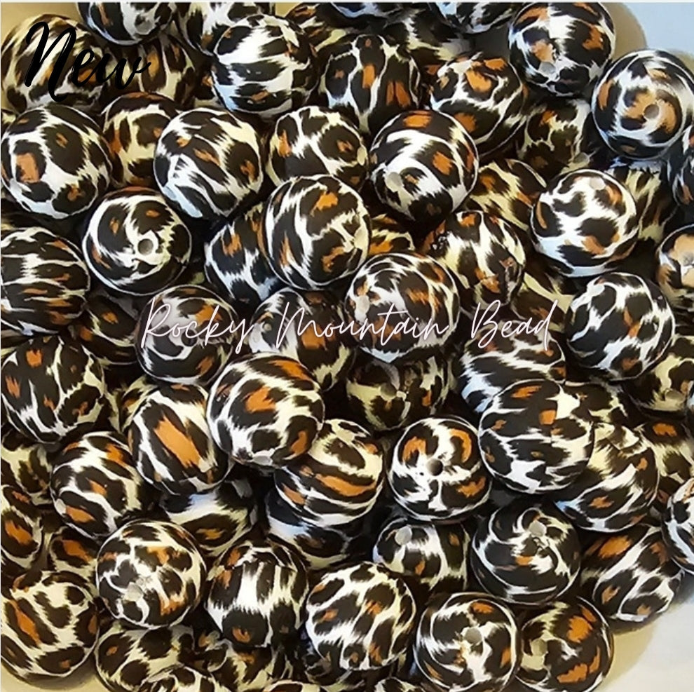 15mm printed caramel leopard silicone beads 1 count