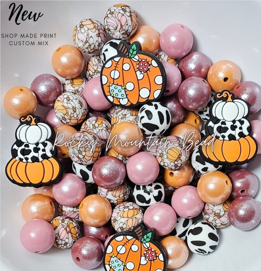 NEW DELUXE pumpkin cow 15mm silicone mix includes opals 25 count plus 2 focals