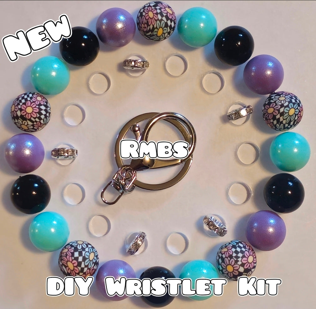 New 1 Count DIY Deluxe Beadable Wristlet Kit