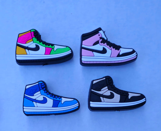 New 4 piece shoe focal bead set you receive 1 of each