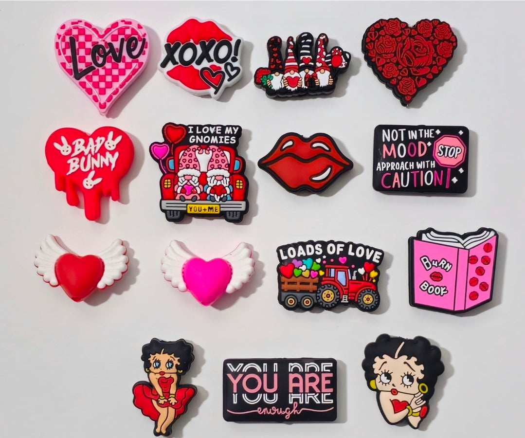 New 1 Count Valentines Silicone Focal Bead