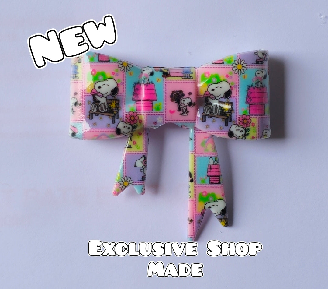 1 Count Character Snoopy Large Silicone Bow Bead GLOSSY SHINY FINISH- Exclusive New Release