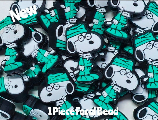 New 1 Count Snoopy Doctor  Focal Bead