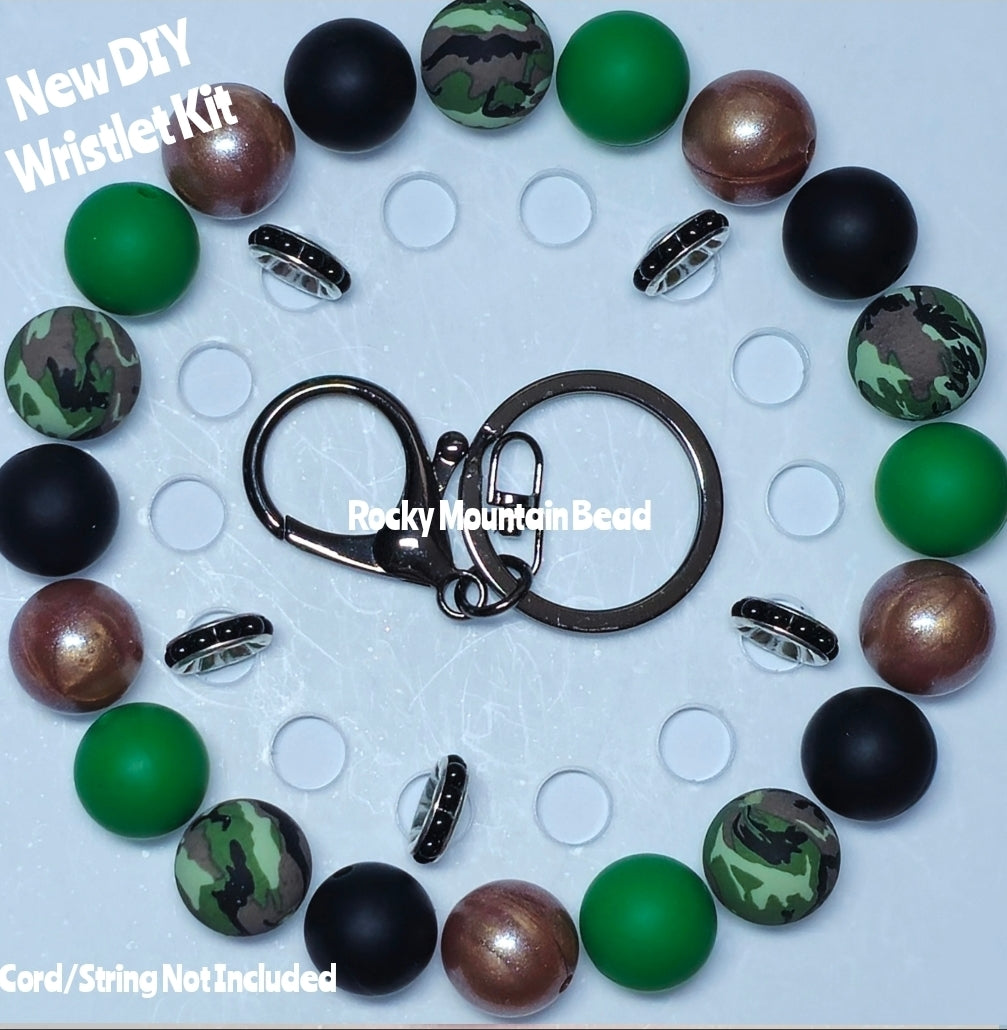 New 1 Count DIY Deluxe Beadable Wristlet Kit- Camouflage Beads- Beadable Accessories