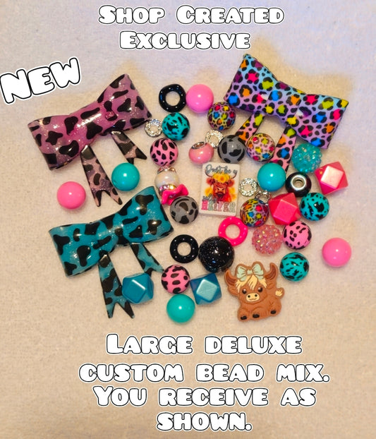 Deluxe Large Silicone & Acrylic Bead Mix Cows Bows