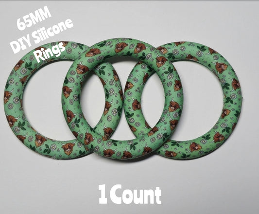 1 Count DIY 65MM Silicone Rings Craft Supplies Beadable Blanks Highland Cow