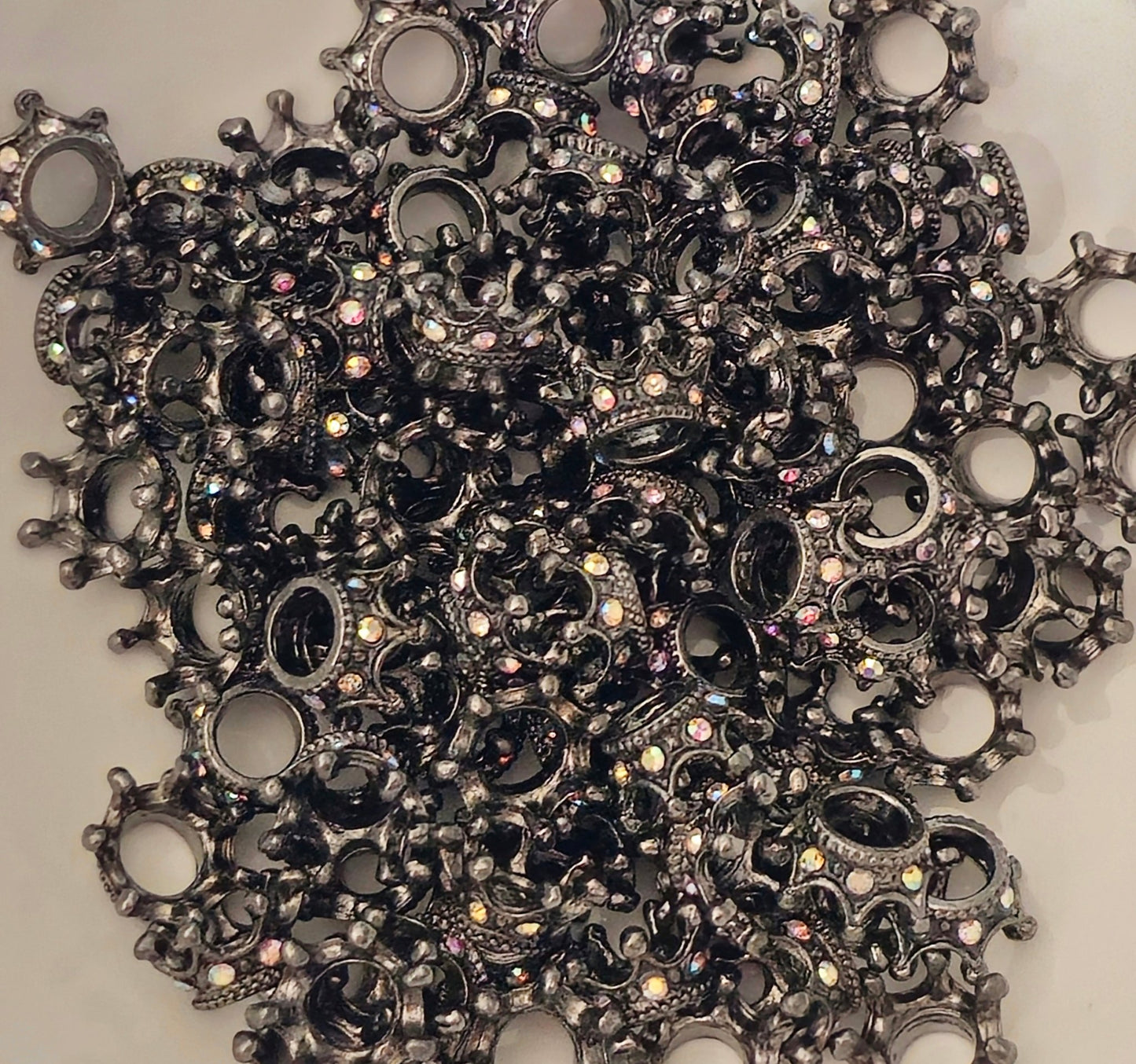 1 Count Metal Rhinestone Crowns